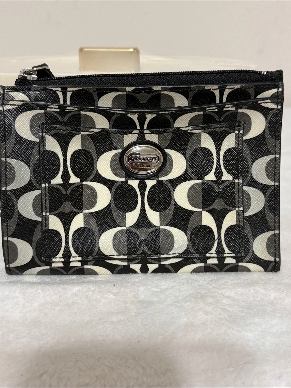 Coach Black & White Signature Pattern Card Case Wallet!